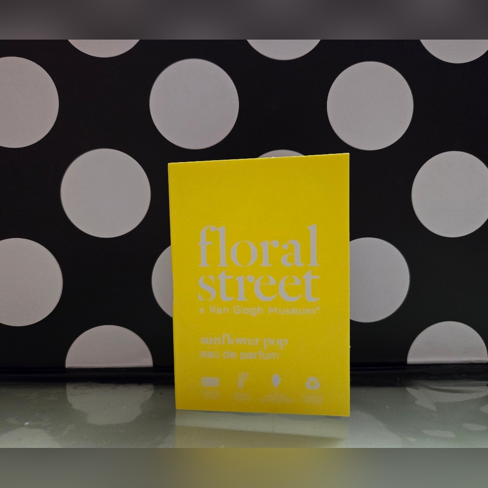 10/$25✨️Floral Street Sunflower Pop EDP✨️